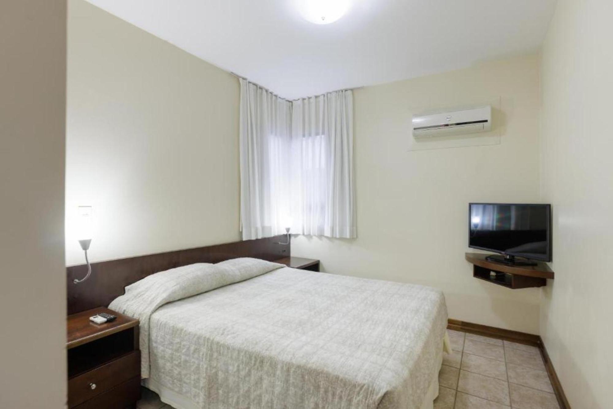 Le Village Flats E Hotel Joinville Habitación foto