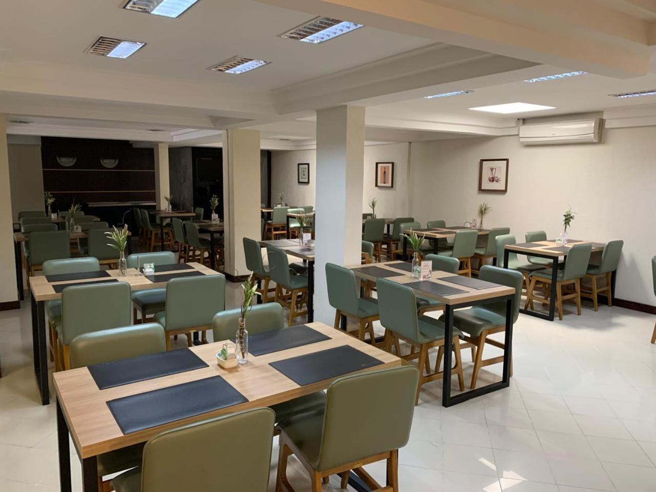 Le Village Flats E Hotel Joinville Exterior foto